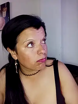 Snapshot of Hanna_Kieran chatting on 20, 10, 2025 Hanna Kieran online show from 20, 10, 2025