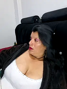 Snapshot of Hanna_Kieran chatting on 25, 10, 2025 Hanna Kieran online show from 25, 10, 2025