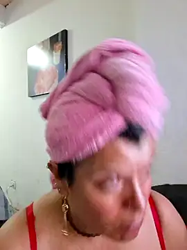 Snapshot of Hanna_Kieran chatting on 26, 10, 2025 Hanna Kieran online show from 26, 10, 2025