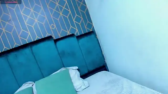 king falconer online show from 20, 9, 2025