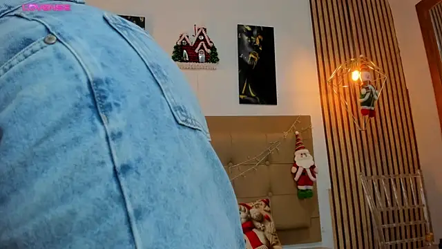 alesziarose online show from 1, 12, 2025