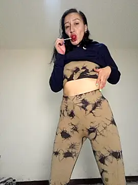 Snapshot of Oriana111 chatting on 21, 10, 2025 Oriana111 online show from 21, 10, 2025