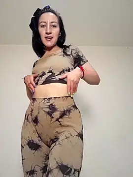 Snapshot of Oriana111 chatting on 28, 10, 2025 Oriana111 online show from 28, 10, 2025