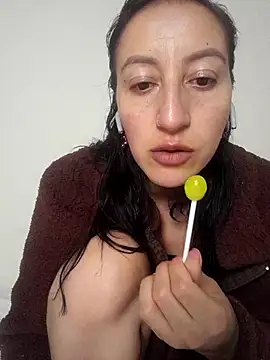 Snapshot of Oriana111 chatting on 14, 11, 2025 Oriana111 online show from 14, 11, 2025