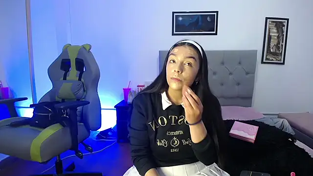 Snapshot of Esmeraldaa- chatting on 26, 10, 2025 Esmeraldaa- online show from 26, 10, 2025