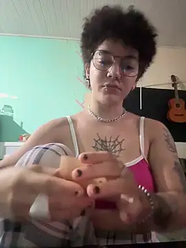 Snapshot of CamillyBlum chatting on 19, 5, 2026 CamillyBlum online show from 19, 5, 2026
