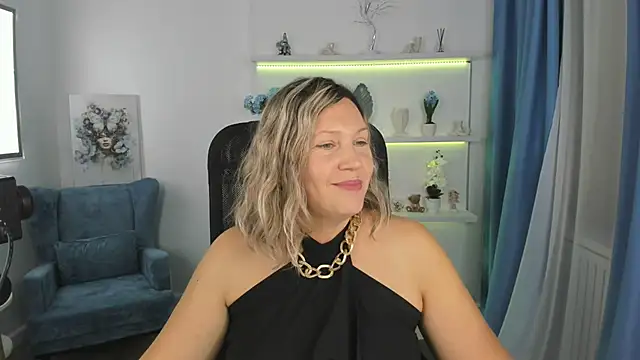 Snapshot of NinaStarle chatting on 17, 9, 2025 NinaStarle online show from 17, 9, 2025