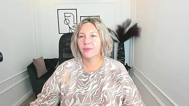 Snapshot of NinaStarle chatting on 28, 9, 2025 NinaStarle online show from 28, 9, 2025