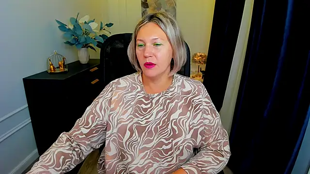 Snapshot of NinaStarle chatting on 3, 10, 2025 NinaStarle online show from 3, 10, 2025