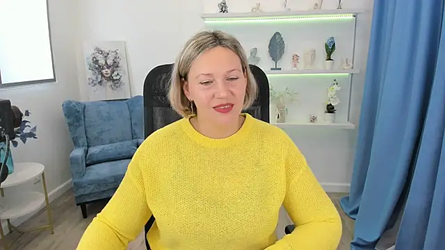 Snapshot of NinaStarle chatting on 8, 10, 2025 NinaStarle online show from 8, 10, 2025