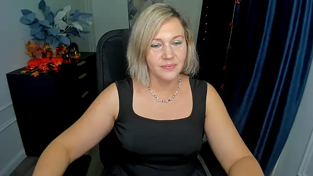 Snapshot of NinaStarle chatting on 22, 10, 2025 NinaStarle online show from 22, 10, 2025