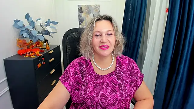 Snapshot of NinaStarle chatting on 27, 10, 2025 NinaStarle online show from 27, 10, 2025