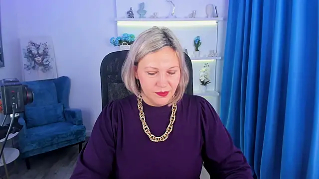 Snapshot of NinaStarle chatting on 21, 11, 2025 NinaStarle online show from 21, 11, 2025