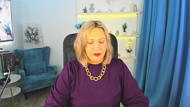 Snapshot of NinaStarle chatting on 24, 11, 2025 NinaStarle online show from 24, 11, 2025