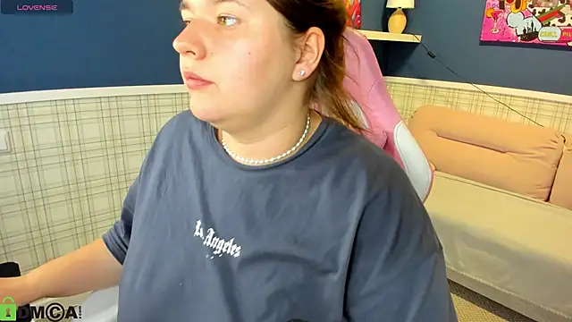 Chloee White online show from 14, 9, 2025