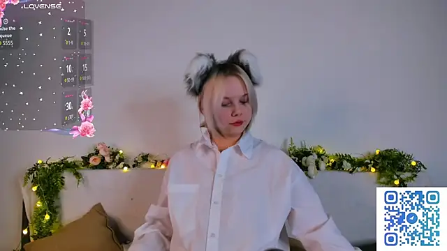 girlllsooft online show from 23, 10, 2025