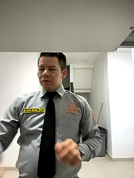 Manu0586 online show from 1, 11, 2025