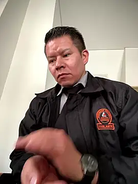 Manu0586 online show from 12, 1, 2026