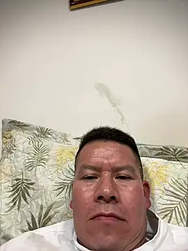 Snapshot of Manu0586 chatting on 4, 8, 2026 Manu0586 online show from 4, 8, 2026