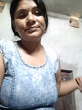 Snapshot of couple_71 chatting on 23, 7, 2026 couple 71 online show from 23, 7, 2026