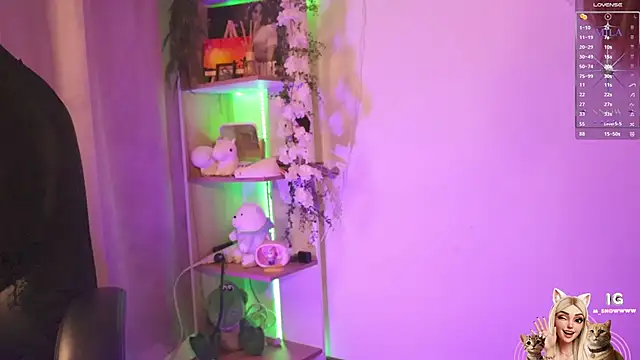 Snapshot of Miila_snow chatting on 13, 11, 2025 Miila snow online show from 13, 11, 2025