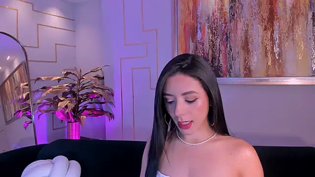 Snapshot of IsabellaMoreau chatting on 11, 10, 2025 IsabellaMoreau online show from 11, 10, 2025