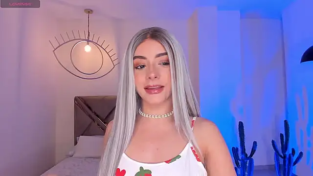 Snapshot of IsabellaMoreau chatting on 10, 2, 2026 IsabellaMoreau online show from 10, 2, 2026