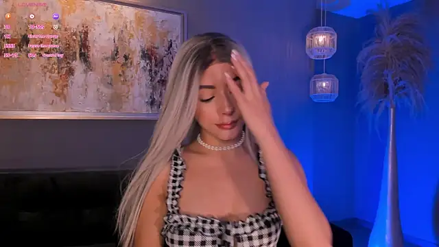 Snapshot of IsabellaMoreau chatting on 15, 2, 2026 IsabellaMoreau online show from 15, 2, 2026