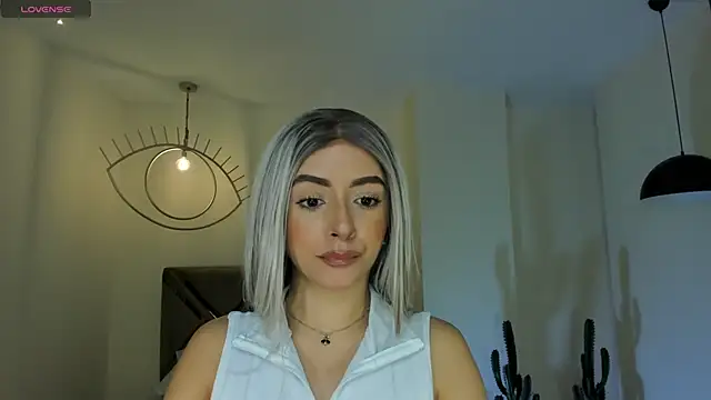 Snapshot of IsabellaMoreau chatting on 22, 2, 2026 IsabellaMoreau online show from 22, 2, 2026