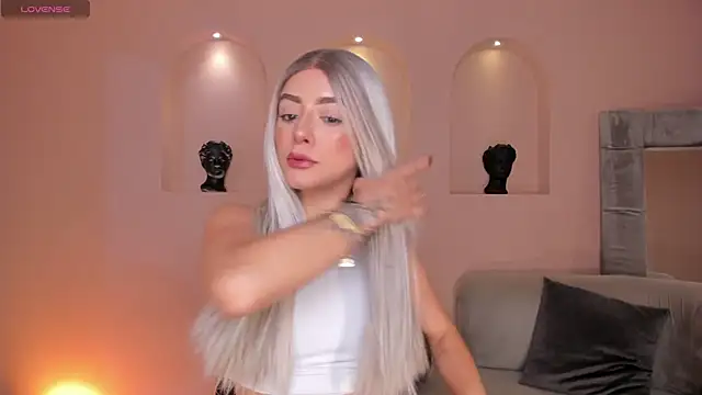 Snapshot of IsabellaMoreau chatting on 26, 2, 2026 IsabellaMoreau online show from 26, 2, 2026