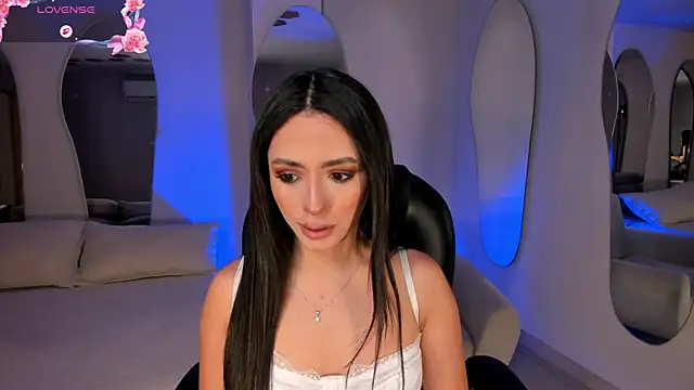 Snapshot of IsabellaMoreau chatting on 2, 8, 2026 IsabellaMoreau online show from 2, 8, 2026
