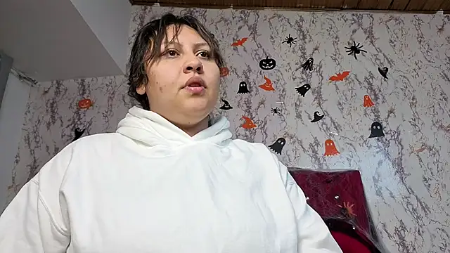 Larissa Antonella online show from 25, 10, 2025