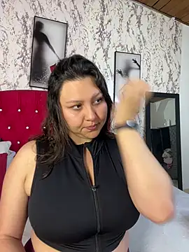 Snapshot of Larissa_Antonella chatting on 26, 6, 2026 Larissa Antonella online show from 26, 6, 2026