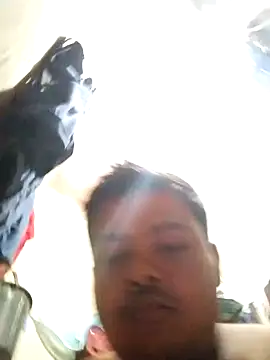 Snapshot of CatchingBouquet chatting on 12, 10, 2025 CatchingBouquet online show from 12, 10, 2025