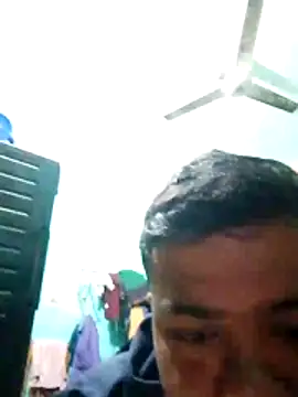 Snapshot of CatchingBouquet chatting on 26, 11, 2025 CatchingBouquet online show from 26, 11, 2025