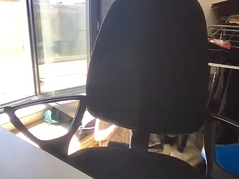 Snapshot of TomTop_11 chatting on 23, 9, 2025 TomTop 11 online show from 23, 9, 2025