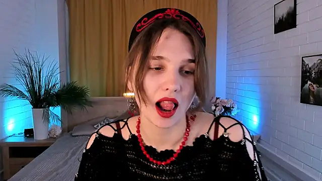 TessaMill online show from 18, 11, 2025