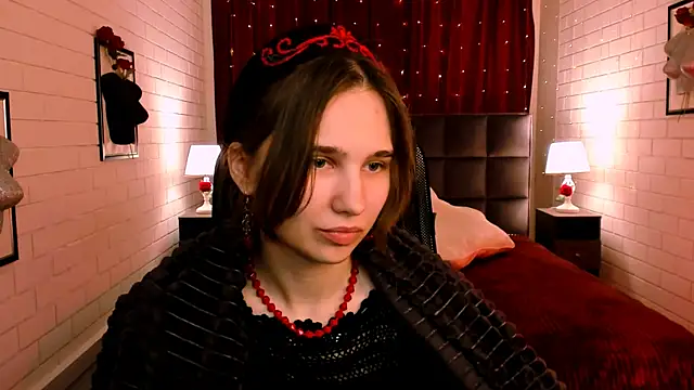 TessaMill online show from 19, 11, 2025