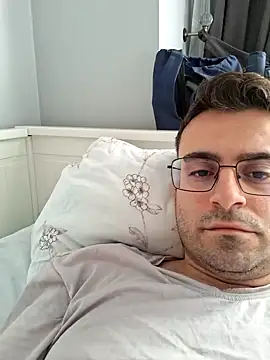 Snapshot of Obstacless chatting on 6, 2, 2026 Obstacless online show from 6, 2, 2026