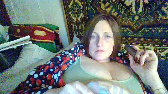 Snapshot of AllaSowinskaya chatting on 13, 10, 2025 AllaSowinskaya online show from 13, 10, 2025