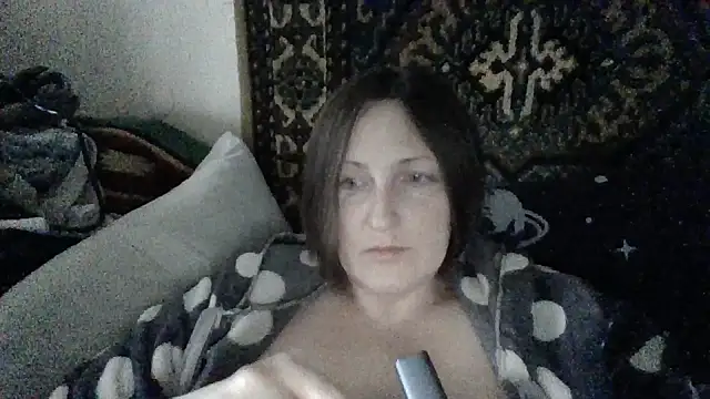 Snapshot of AllaSowinskaya chatting on 9, 11, 2025 AllaSowinskaya online show from 9, 11, 2025