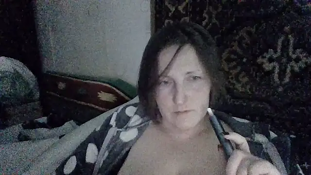 Snapshot of AllaSowinskaya chatting on 10, 11, 2025 AllaSowinskaya online show from 10, 11, 2025