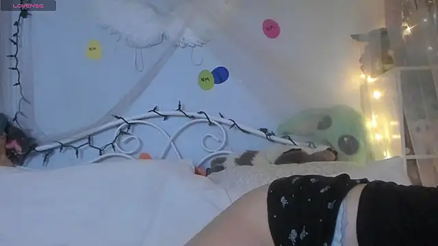 Snapshot of bunnyislewd chatting on 4, 3, 2026 bunnyislewd online show from 4, 3, 2026