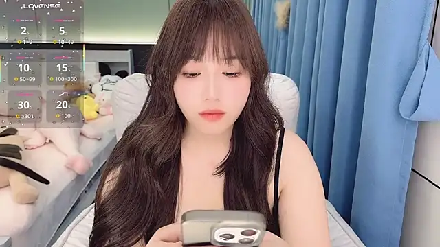 Snapshot of Liuyifei2005 chatting on 5, 1, 2026 Liuyifei2005 online show from 5, 1, 2026