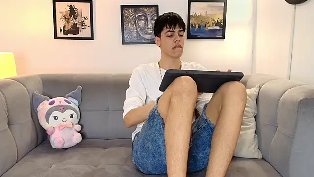 TWINKS FRIENDS online show from 14, 4, 2026