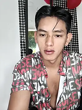 Snapshot of Hiroshi_Shen chatting on 13, 10, 2025 Hiroshi Shen online show from 13, 10, 2025