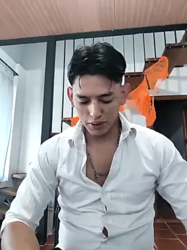 Snapshot of Hiroshi_Shen chatting on 1, 11, 2025 Hiroshi Shen online show from 1, 11, 2025