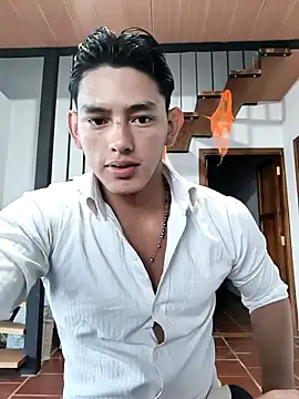 Snapshot of Hiroshi_Shen chatting on 9, 11, 2025 Hiroshi Shen online show from 9, 11, 2025