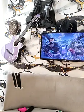 Snapshot of Hiroshi_Shen chatting on 12, 4, 2026 Hiroshi Shen online show from 12, 4, 2026