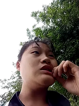 memeto sexy online show from 28, 10, 2025